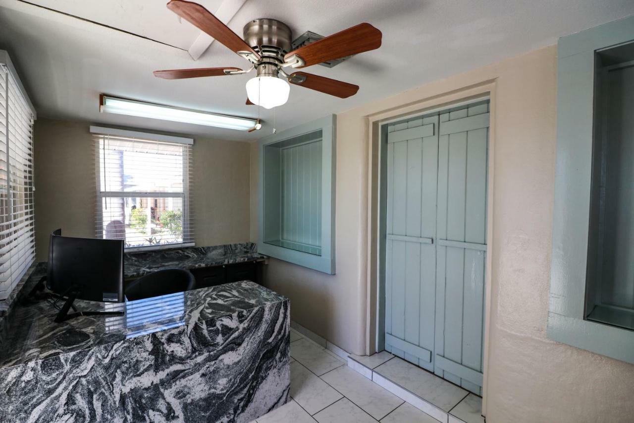 Grove City Motel Englewood Bagian luar foto